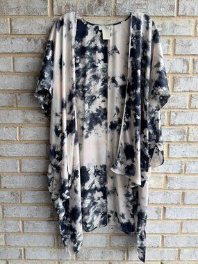 MM Couture by Miss Me Short Sleeve Cream/Blue Abstract Cover Up Women's Size S